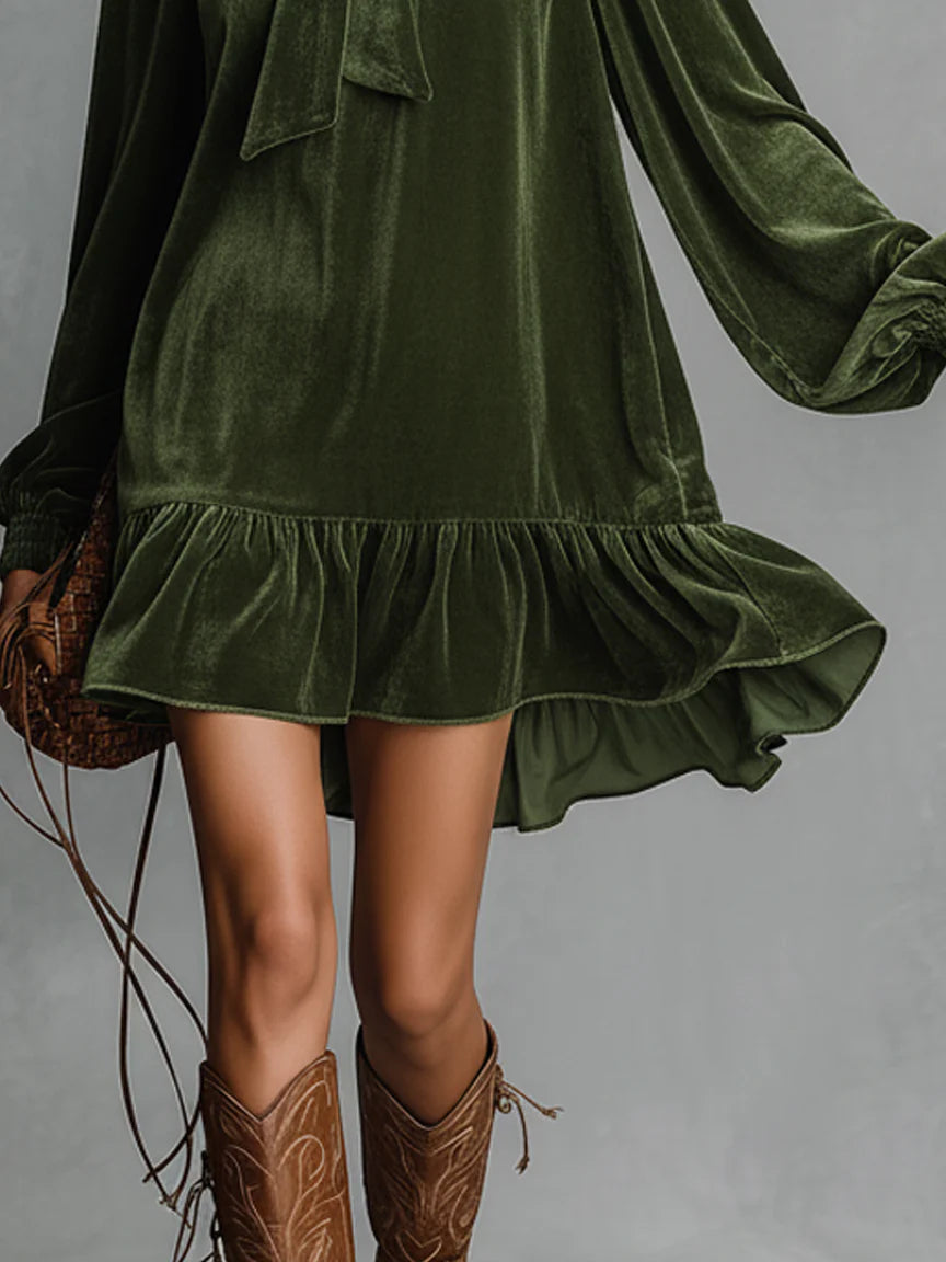 Mia™ | Loose-fitting Velvet Mini Dress